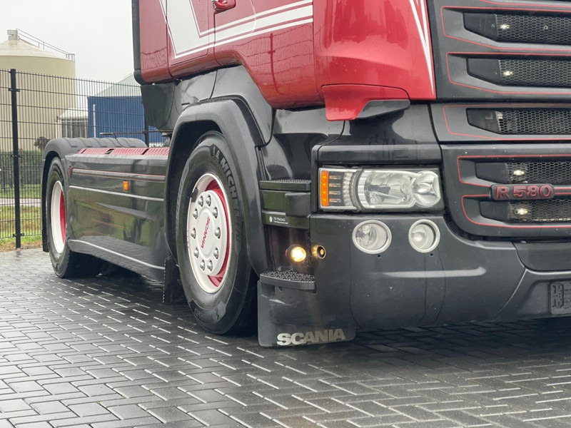 Scania R580 V8 SILVER GRIFFIN 66/100, LIMITED EDITION, FULL AIR, RETARDER. - Cabeza tractora: foto 3 Scania R580 V8 SILVER GRIFFIN 66/100, LIMITED EDITION, FULL AIR, RETARDER. - Cabeza tractora: foto 3