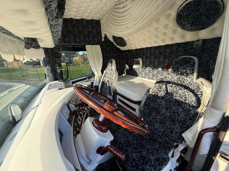 Cabeza tractora Scania R580 VOLLE SHOWTRUCK, VOLLUCHT, OPEN UITLAAT, INTERIEUR.: foto 19
