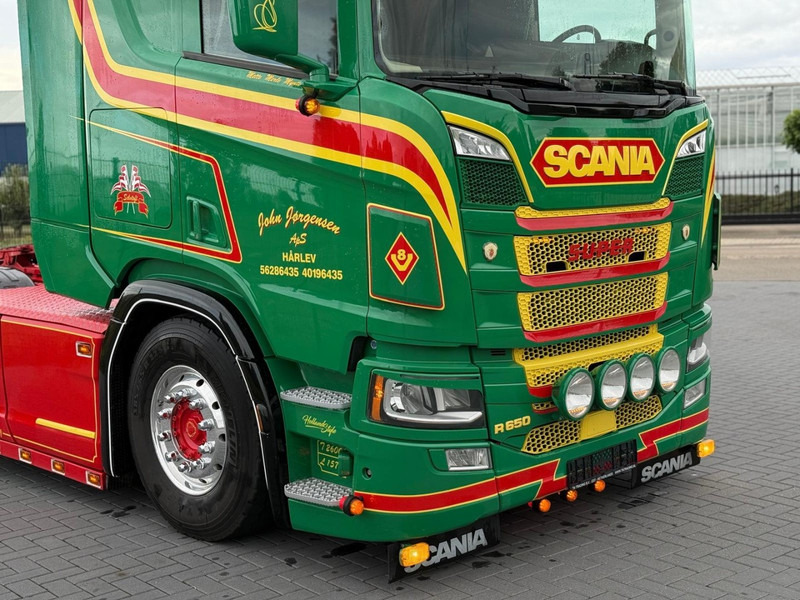 Scania R650 V8 SHOWTRUCK, VOLLUCHT, RETARDER, AUDIO, HYDRAULIEK, COMPLEET VOL. - Cabeza tractora: foto 2 Scania R650 V8 SHOWTRUCK, VOLLUCHT, RETARDER, AUDIO, HYDRAULIEK, COMPLEET VOL. - Cabeza tractora: foto 2