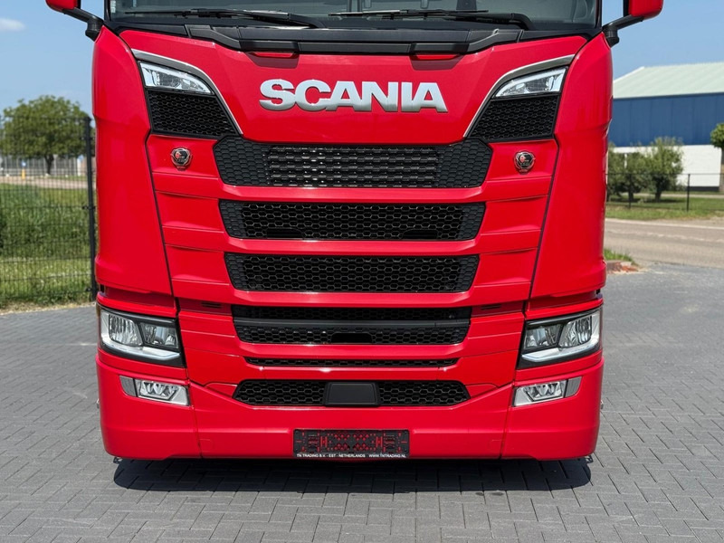 Scania S590 V8 NGS FULL AIR, ALCOA, LEATHER, HYDRAULIC, LIKE NEW. - Cabeza tractora: foto 5 Scania S590 V8 NGS FULL AIR, ALCOA, LEATHER, HYDRAULIC, LIKE NEW. - Cabeza tractora: foto 5