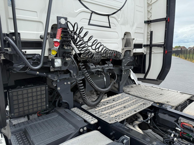 Cabeza tractora Scania S590 V8 NGS FULL AIR, PARK COOL, RETARDER, 2 TANKS.: foto 12