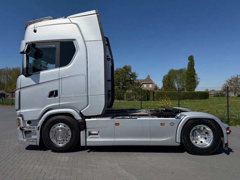 Scania S590 VOLLUCHT, ALCOA, LEER, HYDRAULIEK, RETARDER, TOP. - Cabeza tractora: foto 4 Scania S590 VOLLUCHT, ALCOA, LEER, HYDRAULIEK, RETARDER, TOP. - Cabeza tractora: foto 4