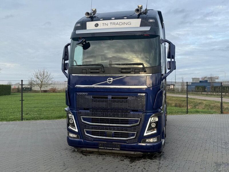 Volvo FH 16.750 VOLLUCHT, ALCOA, SPECIAL INTERIOR, OMVORMER, LAGE KM! - Cabeza tractora: foto 2 Volvo FH 16.750 VOLLUCHT, ALCOA, SPECIAL INTERIOR, OMVORMER, LAGE KM! - Cabeza tractora: foto 2