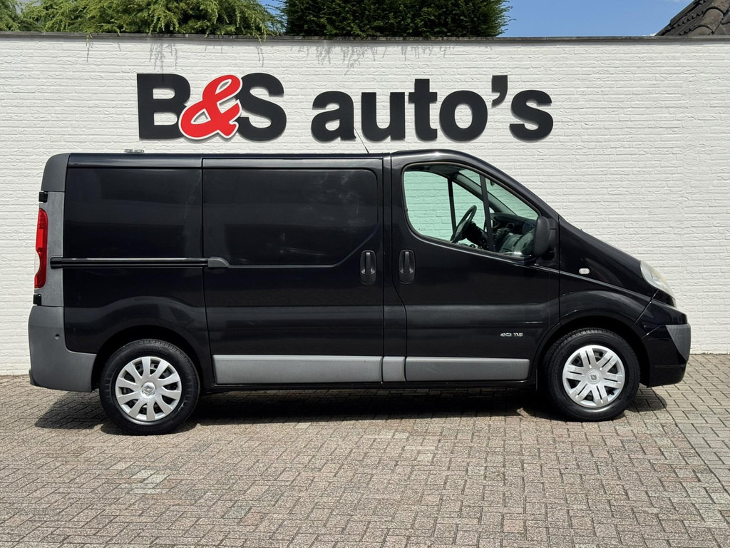 Renault Trafic-2.0 dCi T27 L1H1Navigatie Bleutooth Airco Elektrische ramen - Furgoneta pequeña: foto 5 Renault Trafic-2.0 dCi T27 L1H1Navigatie Bleutooth Airco Elektrische ramen - Furgoneta pequeña: foto 5