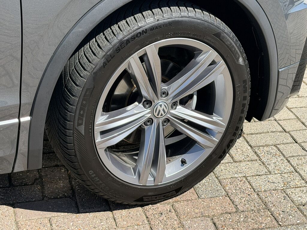 Volkswagen Tiguan-1.5 TSI ACT Highline R-Line Automaat Pdc V+A Dab+ Carplay Adapt Cruise Navigatie Led - SUV/ Todoterreno: foto 4 Volkswagen Tiguan-1.5 TSI ACT Highline R-Line Automaat Pdc V+A Dab+ Carplay Adapt Cruise Navigatie Led - SUV/ Todoterreno: foto 4