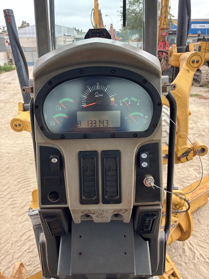 Leasing financiero de CATERPILLAR 140M leasing CATERPILLAR 140M: foto 13