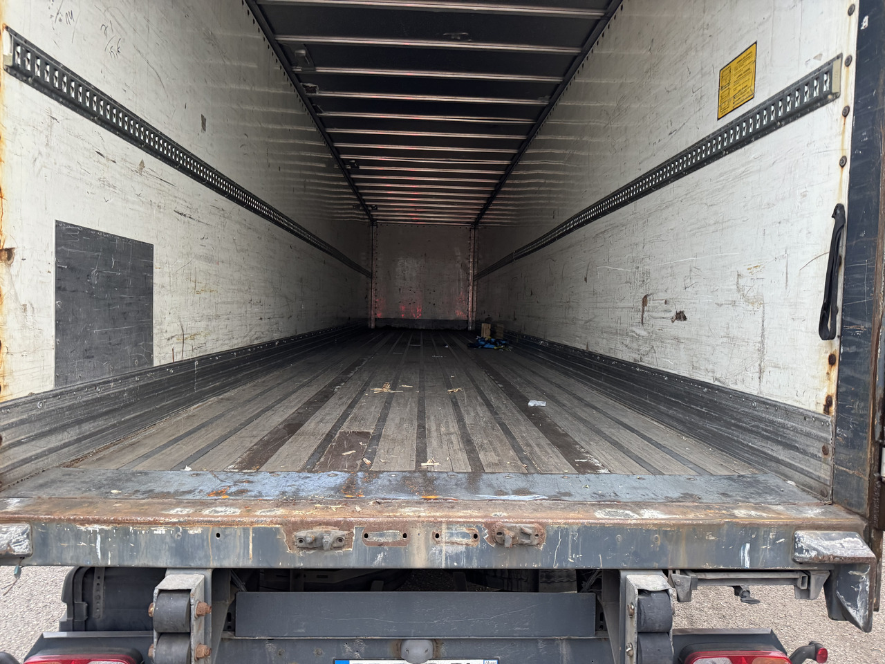 FRUEHAUF Fourgon - Caja cerrada semirremolque: foto 5 FRUEHAUF Fourgon - Caja cerrada semirremolque: foto 5