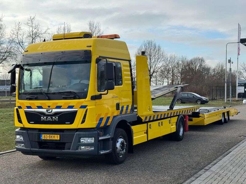 MAN TGM 15.290 Falkom + AHW Tijhof opbouw 5 lader! - Portavehículos camión: foto 1 MAN TGM 15.290 Falkom + AHW Tijhof opbouw 5 lader! - Portavehículos camión: foto 1