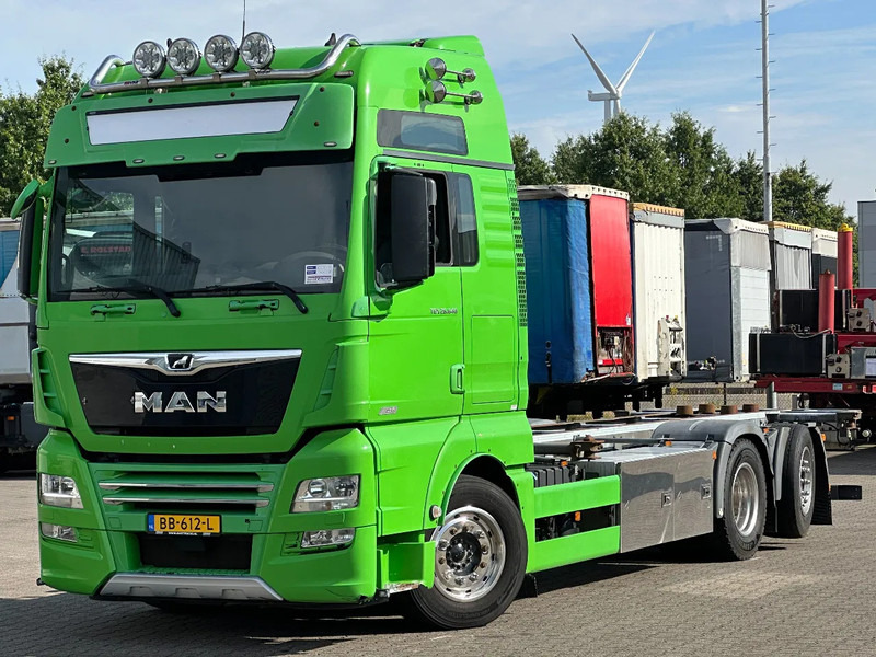 MAN TGX 26.640 6x2*4 Bdf / Retarder / Full Air / 585 Tkm! - Portacontenedore/ Intercambiable camión: foto 1 MAN TGX 26.640 6x2*4 Bdf / Retarder / Full Air / 585 Tkm! - Portacontenedore/ Intercambiable camión: foto 1