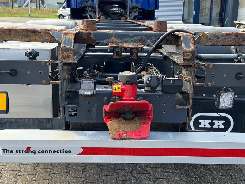 Scania R520 V8 8x4*4 Retarder / BDF / Full Air / Euro 6 - Portacontenedore/ Intercambiable camión: foto 5 Scania R520 V8 8x4*4 Retarder / BDF / Full Air / Euro 6 - Portacontenedore/ Intercambiable camión: foto 5