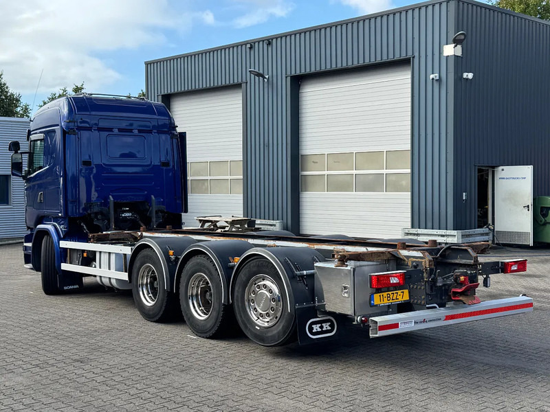 Scania R520 V8 8x4*4 Retarder / BDF / Full Air / Euro 6 - Portacontenedore/ Intercambiable camión: foto 4 Scania R520 V8 8x4*4 Retarder / BDF / Full Air / Euro 6 - Portacontenedore/ Intercambiable camión: foto 4