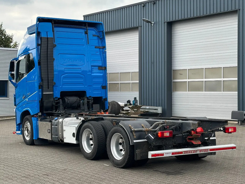 Volvo FH 16.750 6x4 Globe XL Chassis Retarder 3.90 Wb Full Air - Chasis camión: foto 4 Volvo FH 16.750 6x4 Globe XL Chassis Retarder 3.90 Wb Full Air - Chasis camión: foto 4