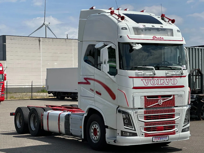 Volvo FH 16.750 6x4 Globe XL Chassis Retarder 4.30 Wb Full Air - Chasis camión: foto 2 Volvo FH 16.750 6x4 Globe XL Chassis Retarder 4.30 Wb Full Air - Chasis camión: foto 2