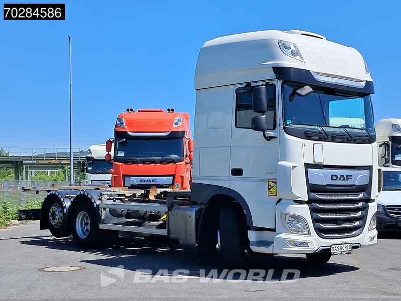 DAF XF 450 6X2 BDF SSC Retarder 2x Tanks Liftachse Standklima LED ACC Euro 6 - Portacontenedore/ Intercambiable camión: foto 3 DAF XF 450 6X2 BDF SSC Retarder 2x Tanks Liftachse Standklima LED ACC Euro 6 - Portacontenedore/ Intercambiable camión: foto 3