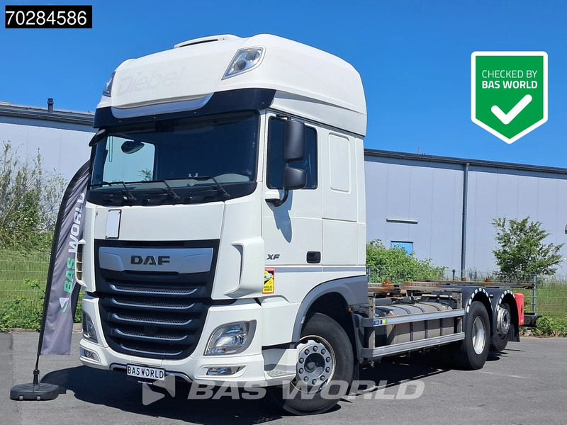 DAF XF 450 6X2 BDF SSC Retarder 2x Tanks Liftachse Standklima LED ACC Euro 6 - Portacontenedore/ Intercambiable camión: foto 1 DAF XF 450 6X2 BDF SSC Retarder 2x Tanks Liftachse Standklima LED ACC Euro 6 - Portacontenedore/ Intercambiable camión: foto 1