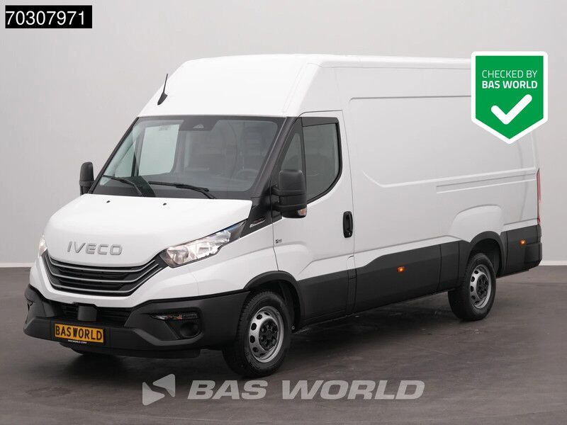 Iveco Daily 35S18 Neu! 3.0L Automatik 180PS L2H2 ACC Klima Tempomat Kamera CarPlay Parkensensoren Sitzheizung Euro6 L2 A/C - Furgón: foto 1 Iveco Daily 35S18 Neu! 3.0L Automatik 180PS L2H2 ACC Klima Tempomat Kamera CarPlay Parkensensoren Sitzheizung Euro6 L2 A/C - Furgón: foto 1