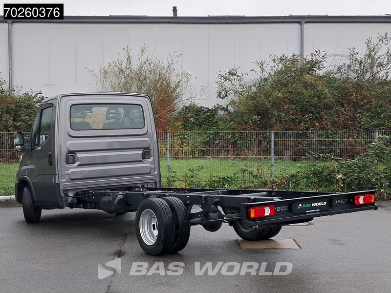 Iveco Daily 35C21 Neu! 3.0L 2025-Modell Automatik 210PS Radstand 410 Fahrgestell Doppelbereifung LED ACC Klima Euro6 Chassis A/C - Vehículo comercial ligero: foto 5 Iveco Daily 35C21 Neu! 3.0L 2025-Modell Automatik 210PS Radstand 410 Fahrgestell Doppelbereifung LED ACC Klima Euro6 Chassis A/C - Vehículo comercial ligero: foto 5
