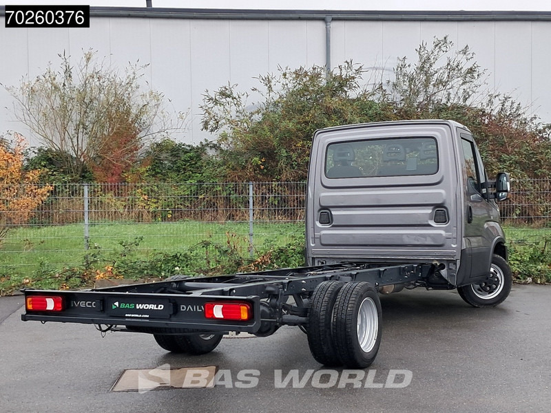 Iveco Daily 35C21 Neu! 3.0L 2025-Modell Automatik 210PS Radstand 410 Fahrgestell Doppelbereifung LED ACC Klima Euro6 Chassis A/C - Vehículo comercial ligero: foto 3 Iveco Daily 35C21 Neu! 3.0L 2025-Modell Automatik 210PS Radstand 410 Fahrgestell Doppelbereifung LED ACC Klima Euro6 Chassis A/C - Vehículo comercial ligero: foto 3
