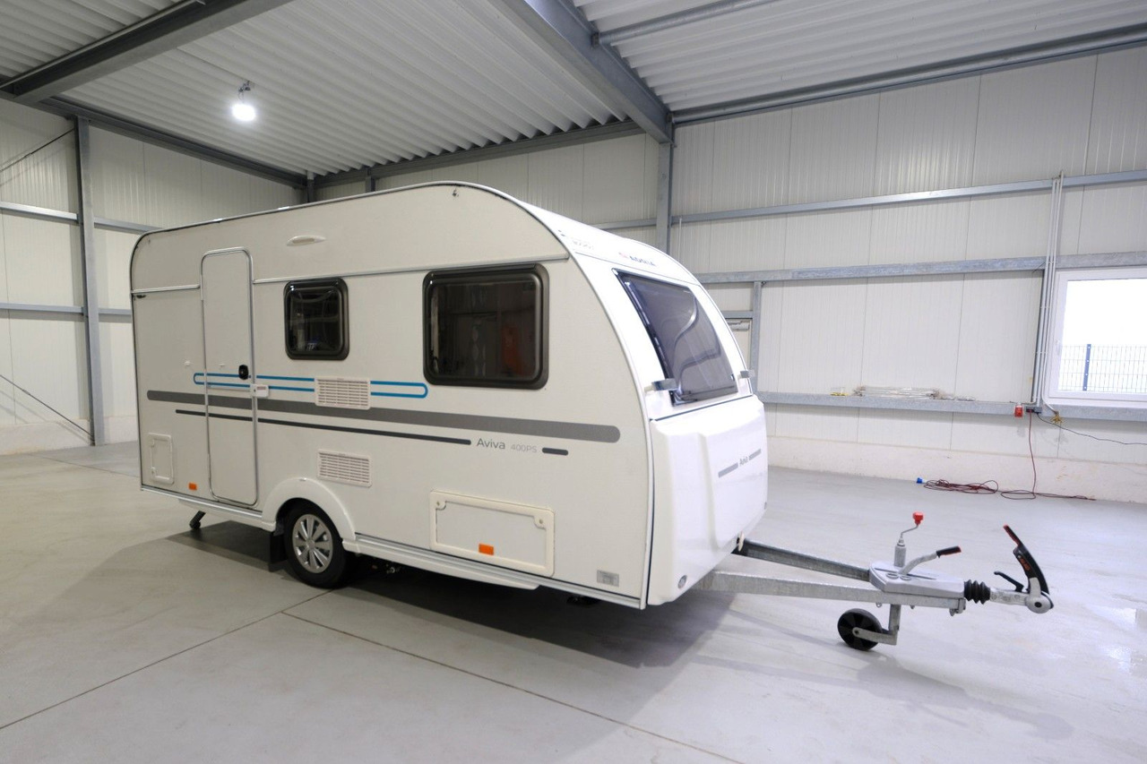 Adria Aviva 400 PS/Festbett/Seitensitzgruppe/Mover - Caravana: foto 2 Adria Aviva 400 PS/Festbett/Seitensitzgruppe/Mover - Caravana: foto 2