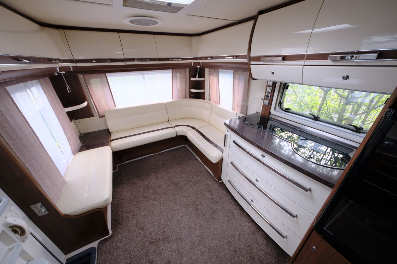 Leasing financiero de  Fendt Saphir 700/Festbett+Rundsitzgruppe/Klimaanlage leasing Fendt Saphir 700/Festbett+Rundsitzgruppe/Klimaanlage: foto 6