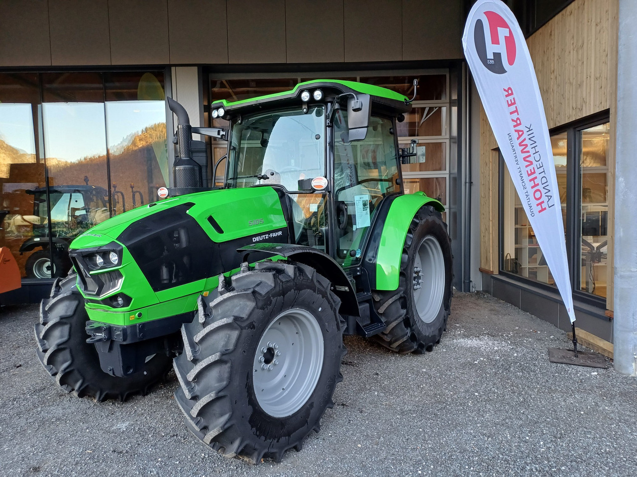 Deutz-Fahr 5105 Premium (20575) - Tractor: foto 1 Deutz-Fahr 5105 Premium (20575) - Tractor: foto 1