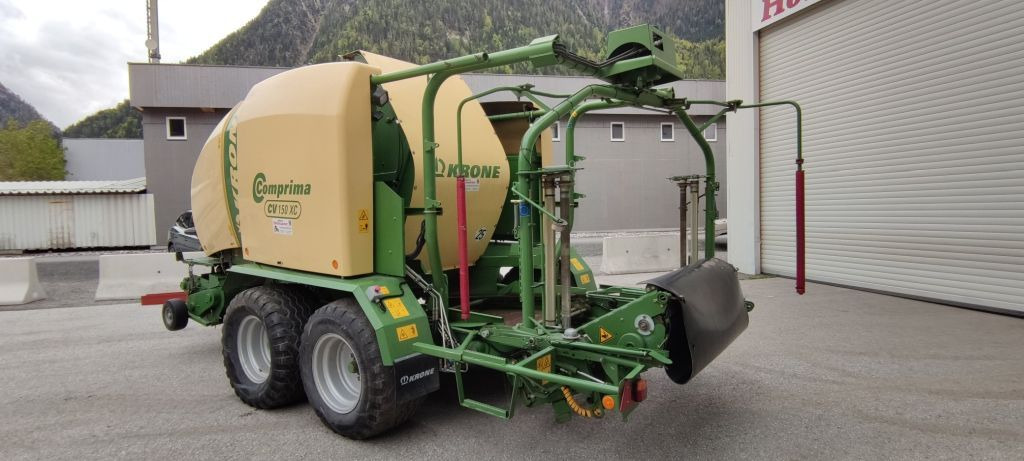 Krone Comprima CV 150 XC (15845) - Rotoempacadora: foto 4 Krone Comprima CV 150 XC (15845) - Rotoempacadora: foto 4