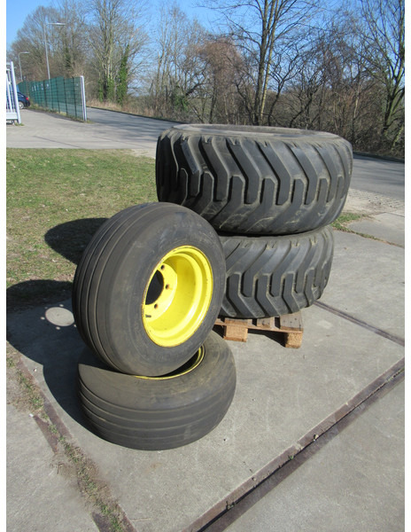 John Deere 5515V NOKIAN 550/60R22.5 + Voor Banden + Velg - Rueda completa para Tractor viñedo/ Frutero: foto 2 John Deere 5515V NOKIAN 550/60R22.5 + Voor Banden + Velg - Rueda completa para Tractor viñedo/ Frutero: foto 2