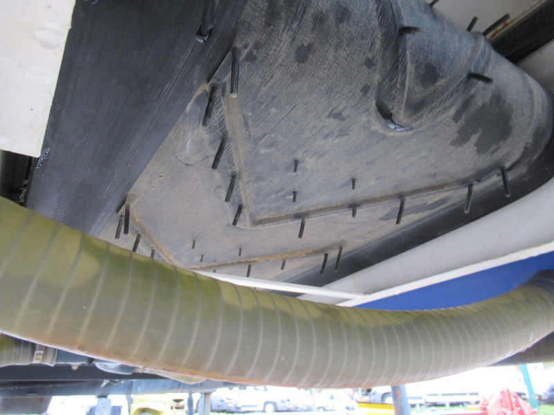 NIDO STRATOS B08-24 PALN Rotopower 0,8m3 + 350L. Salzstreuer Saltspreader Zoutstrooier - Esparcidor de sal: foto 5 NIDO STRATOS B08-24 PALN Rotopower 0,8m3 + 350L. Salzstreuer Saltspreader Zoutstrooier - Esparcidor de sal: foto 5