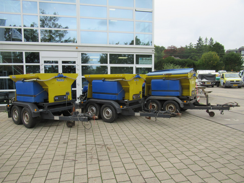 NIDO Stratos B11L-18 ACLN280 1,1M3 + 500L. Zoutstrooier Salzstreuer Saltspreader - Esparcidor de sal: foto 2 NIDO Stratos B11L-18 ACLN280 1,1M3 + 500L. Zoutstrooier Salzstreuer Saltspreader - Esparcidor de sal: foto 2