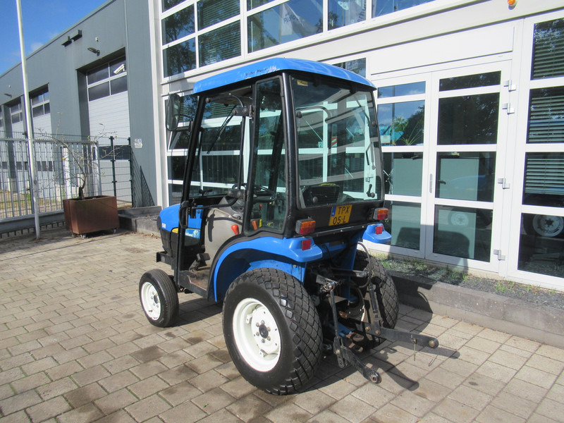 New Holland TC21D 4WD 4x4 Cabine Verwarming - Tractor: foto 3 New Holland TC21D 4WD 4x4 Cabine Verwarming - Tractor: foto 3