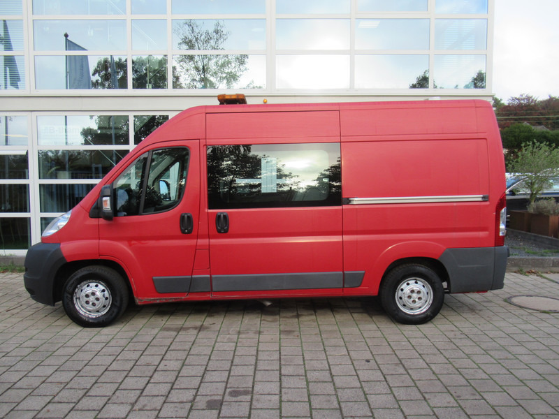 Peugeot Boxer 330 2.2 HDI 96KW L2H2 Dubbelcabine P+ DOKA - Furgoneta pequeña, Furgoneta combi: foto 4 Peugeot Boxer 330 2.2 HDI 96KW L2H2 Dubbelcabine P+ DOKA - Furgoneta pequeña, Furgoneta combi: foto 4