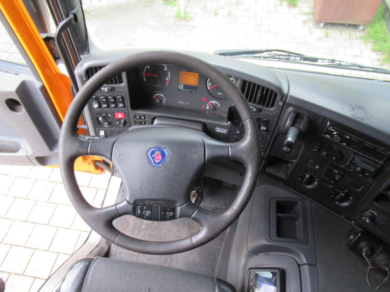 Multibasculante camión, Camión grúa Scania P 320 B 6x2*4 + HMF 835 + HYVA Haakarm: foto 9