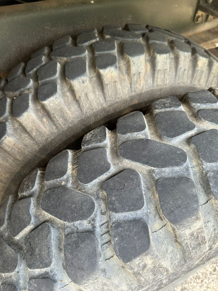 Furgoneta con caja de lona MAN 11.136 HA 4X4*H-zul.*schön*ex belg. Armee: foto 13