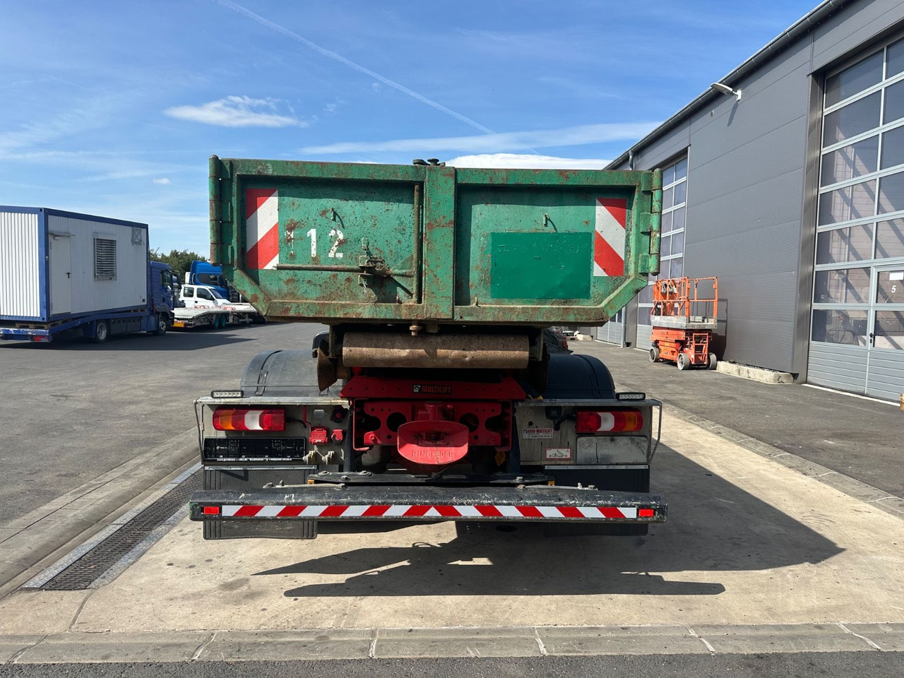 Mercedes-Benz Arocs 1836/10,7L/Hiab Ultima 14S/4x2/Autom. - Multibasculante camión: foto 4 Mercedes-Benz Arocs 1836/10,7L/Hiab Ultima 14S/4x2/Autom. - Multibasculante camión: foto 4