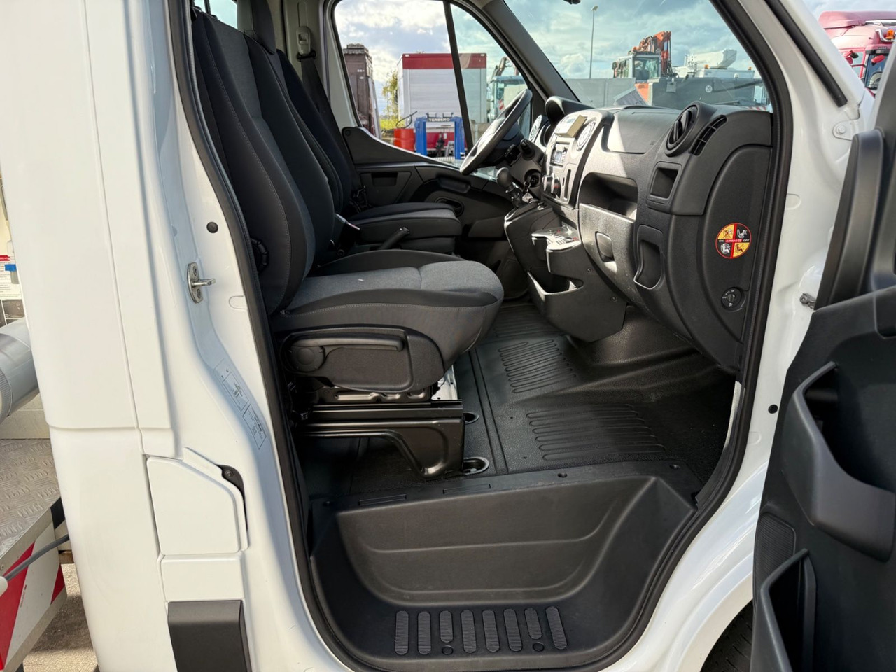 Camión con plataforma elevadora Renault Master III Steiger/11,2m/3,5t/Klubb K26/AHK: foto 13