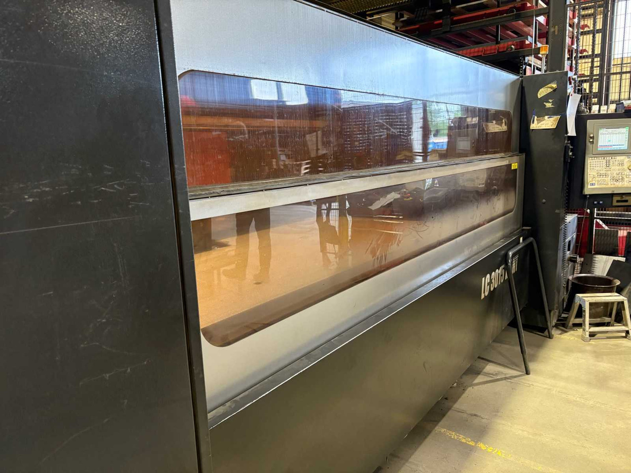 CNC Controlled CO2 Laser Cutting Machine Amada LC 3015 X1 NT - Otros: foto 3 CNC Controlled CO2 Laser Cutting Machine Amada LC 3015 X1 NT - Otros: foto 3