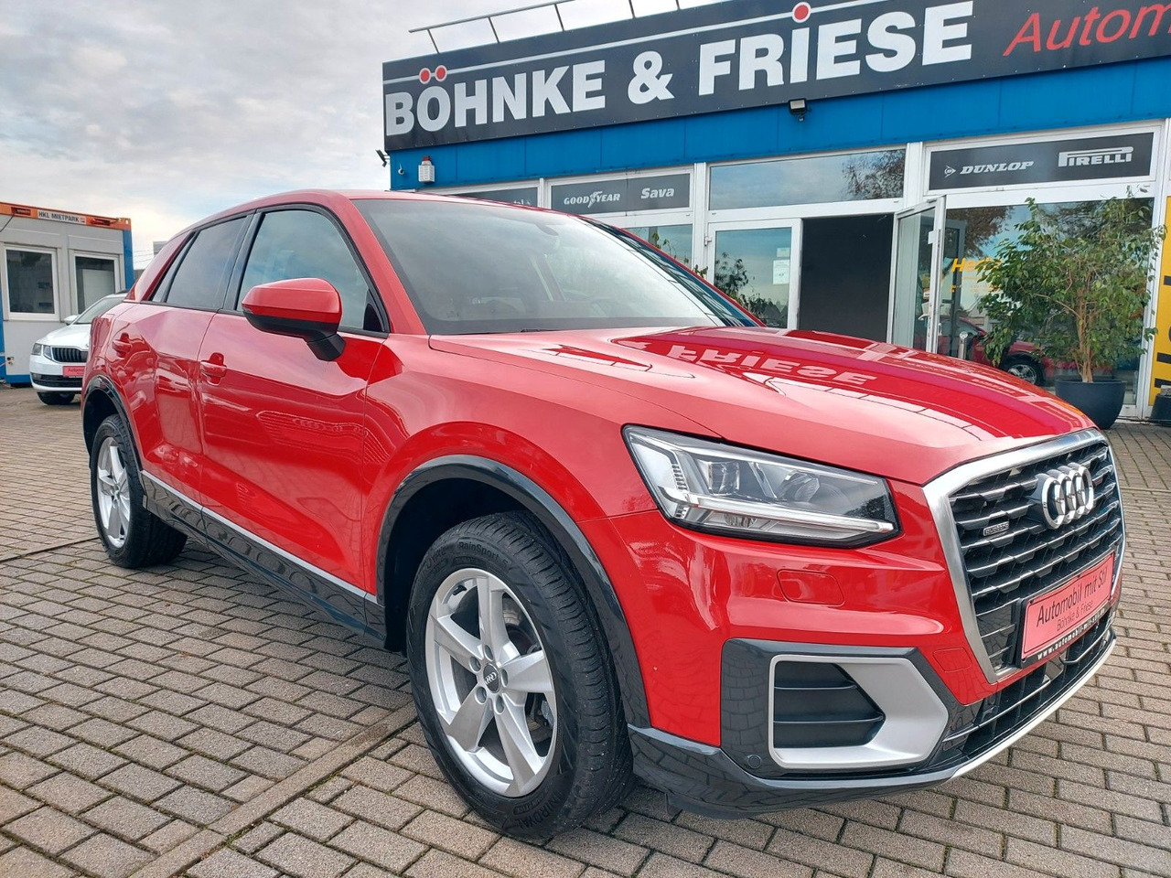 Audi Q2 40 TFSI quattro sport LED Leder Kamera AHK - SUV/ Todoterreno: foto 1 Audi Q2 40 TFSI quattro sport LED Leder Kamera AHK - SUV/ Todoterreno: foto 1