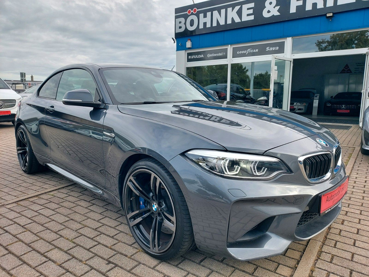 BMW M2 Baureihe M2 Coupe Autom. H&K DAB Kamera - Coupé: foto 1 BMW M2 Baureihe M2 Coupe Autom. H&K DAB Kamera - Coupé: foto 1