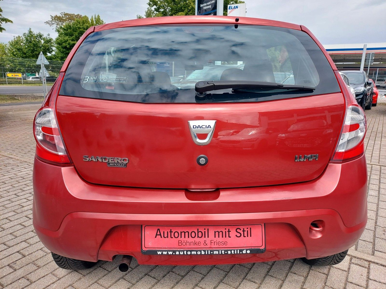 Dacia Sandero 1.4 MPI CD-Radio M+S - Sedan: foto 5 Dacia Sandero 1.4 MPI CD-Radio M+S - Sedan: foto 5