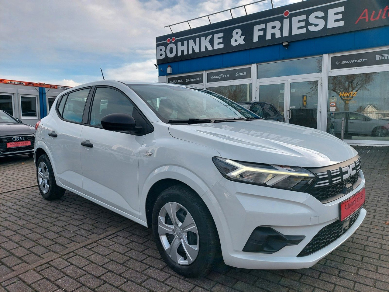 Dacia Sandero III Essential Klima DAB M+S Android PDC - Sedan: foto 1 Dacia Sandero III Essential Klima DAB M+S Android PDC - Sedan: foto 1