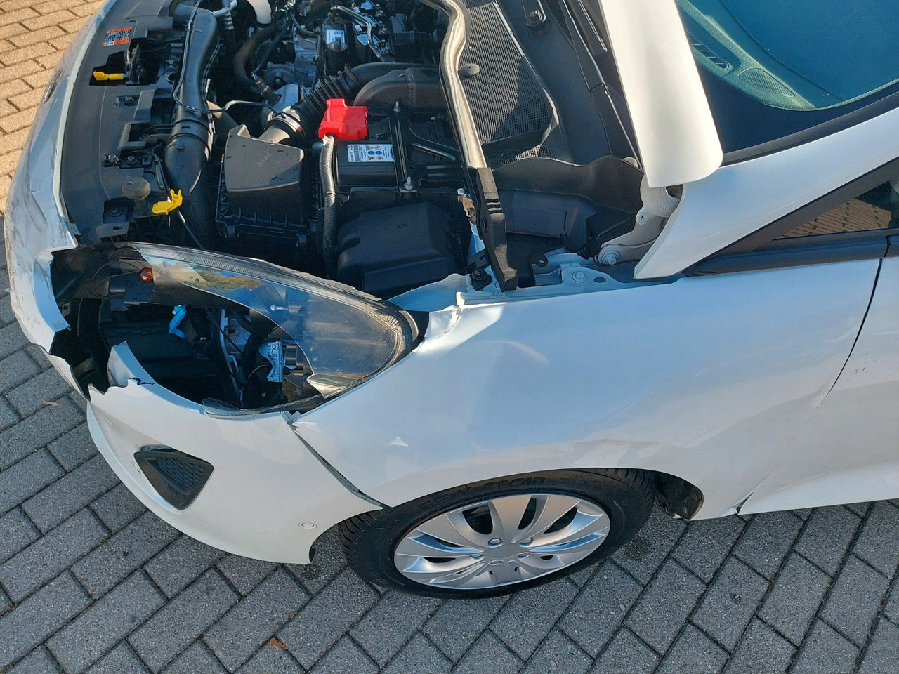 Ford Fiesta Trend KLIMAA. TEMPOMAT SHZ SPURWECHSEL - Coche: foto 2 Ford Fiesta Trend KLIMAA. TEMPOMAT SHZ SPURWECHSEL - Coche: foto 2