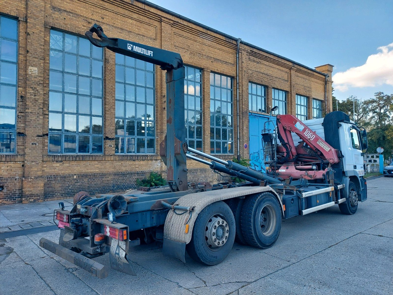 Mercedes-Benz Actros 6-Zyl. 2541 HMF KRAN ABROLLKIPPER - Multibasculante camión, Camión grúa: foto 2 Mercedes-Benz Actros 6-Zyl. 2541 HMF KRAN ABROLLKIPPER - Multibasculante camión, Camión grúa: foto 2