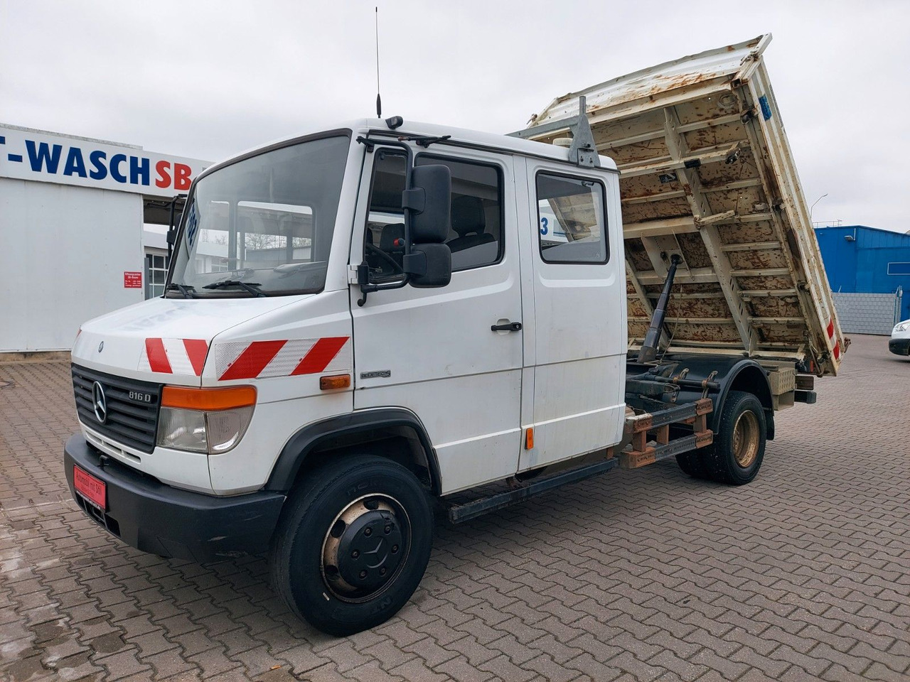 Mercedes-Benz VARIO 816D DOKA DREISEITEN KIPPER MEILLER - Volquete furgoneta, Furgoneta combi: foto 3 Mercedes-Benz VARIO 816D DOKA DREISEITEN KIPPER MEILLER - Volquete furgoneta, Furgoneta combi: foto 3