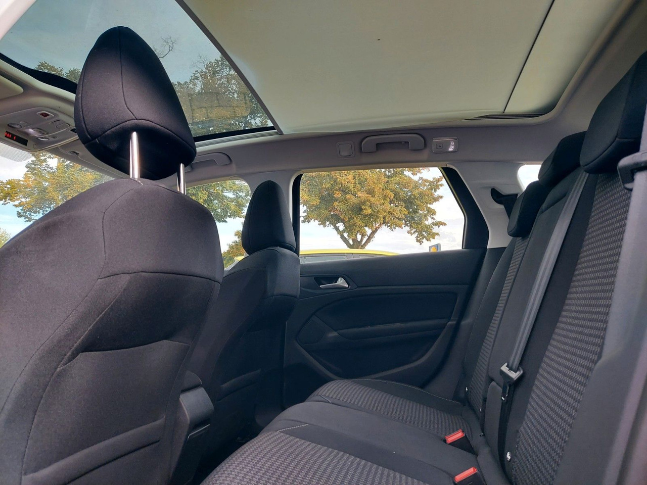 Peugeot 308 SW Active Business Panorama DAB Navi LED - Coche familiar: foto 4 Peugeot 308 SW Active Business Panorama DAB Navi LED - Coche familiar: foto 4