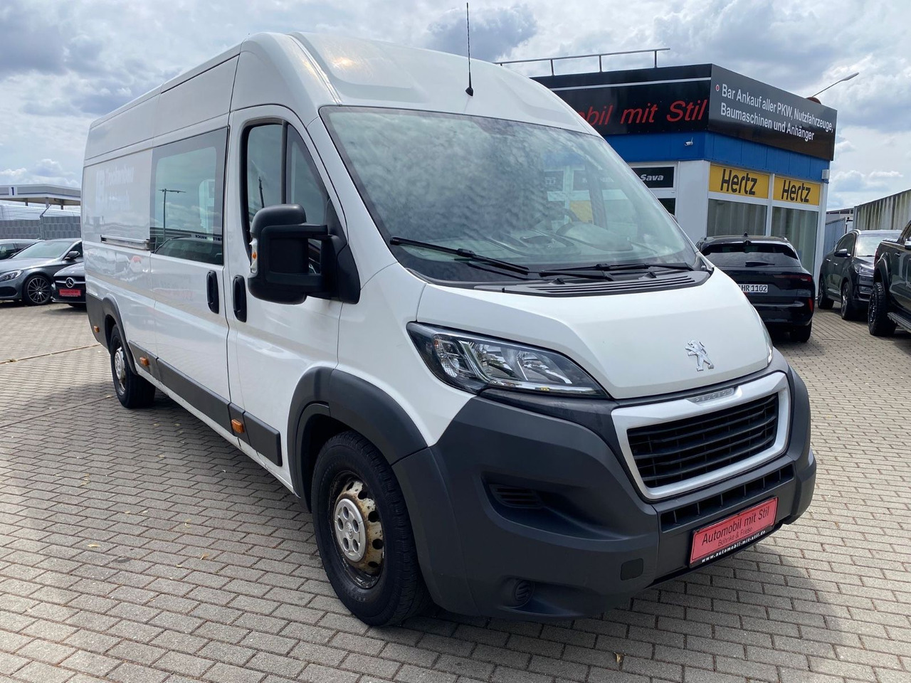 Peugeot Boxer Kasten Hochraum 435 L4H2 Komfort Plus Blue - Furgoneta de pasajeros: foto 2 Peugeot Boxer Kasten Hochraum 435 L4H2 Komfort Plus Blue - Furgoneta de pasajeros: foto 2