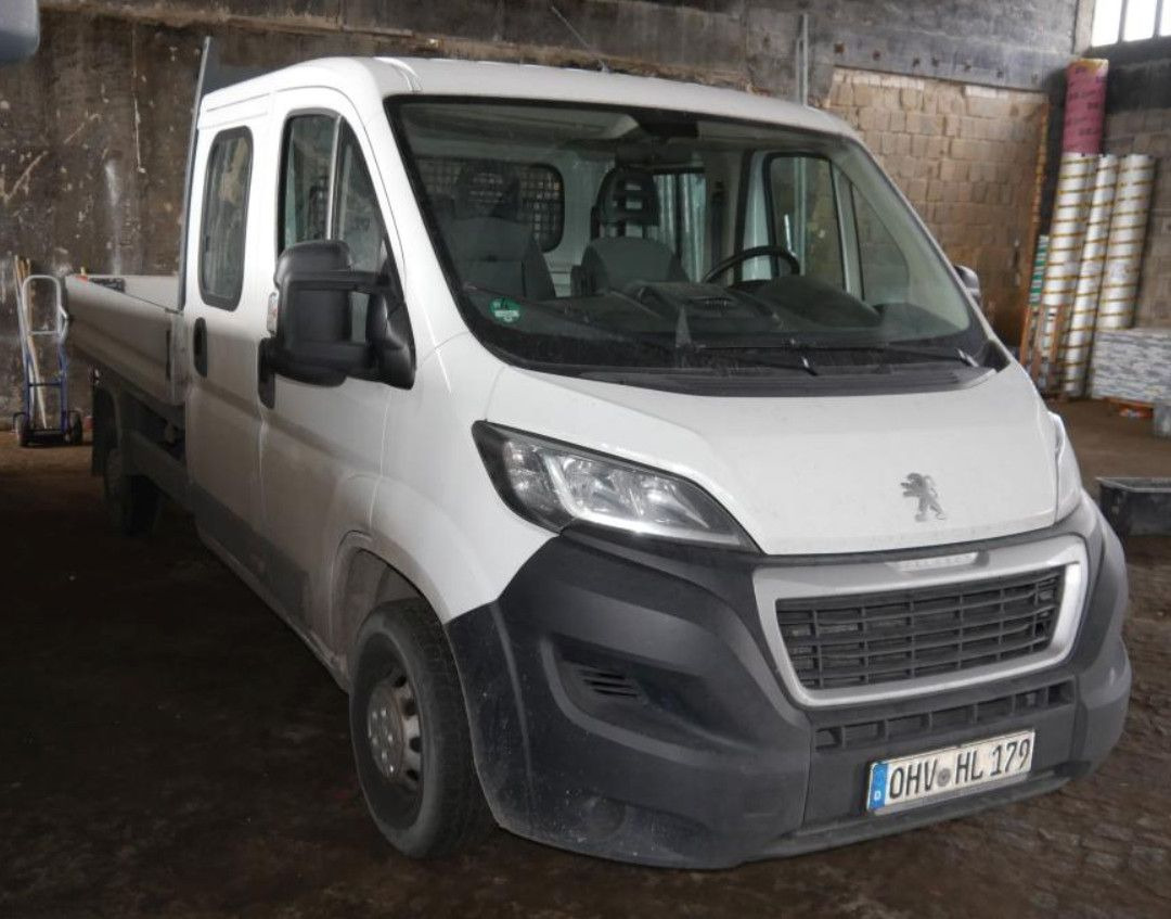 Peugeot Boxer Pritsche Doka. 335 L3 BlueHDi 130 Klima - Caja abierta furgoneta, Furgoneta combi: foto 3 Peugeot Boxer Pritsche Doka. 335 L3 BlueHDi 130 Klima - Caja abierta furgoneta, Furgoneta combi: foto 3