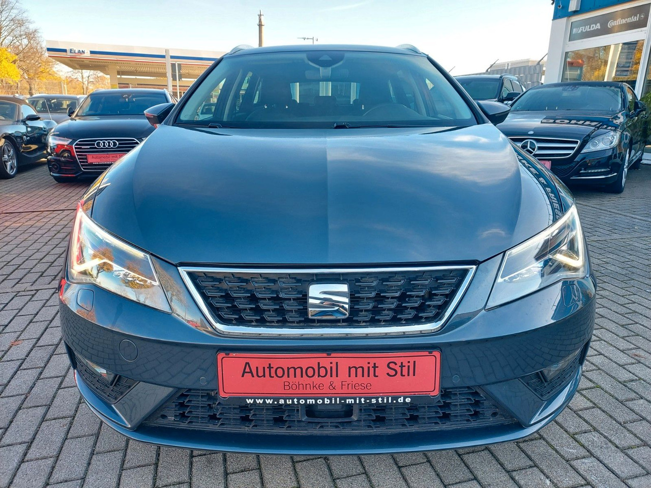 Seat Leon ST Style DSG ACC Radar LED Navi DAB AHK - Coche familiar: foto 4 Seat Leon ST Style DSG ACC Radar LED Navi DAB AHK - Coche familiar: foto 4