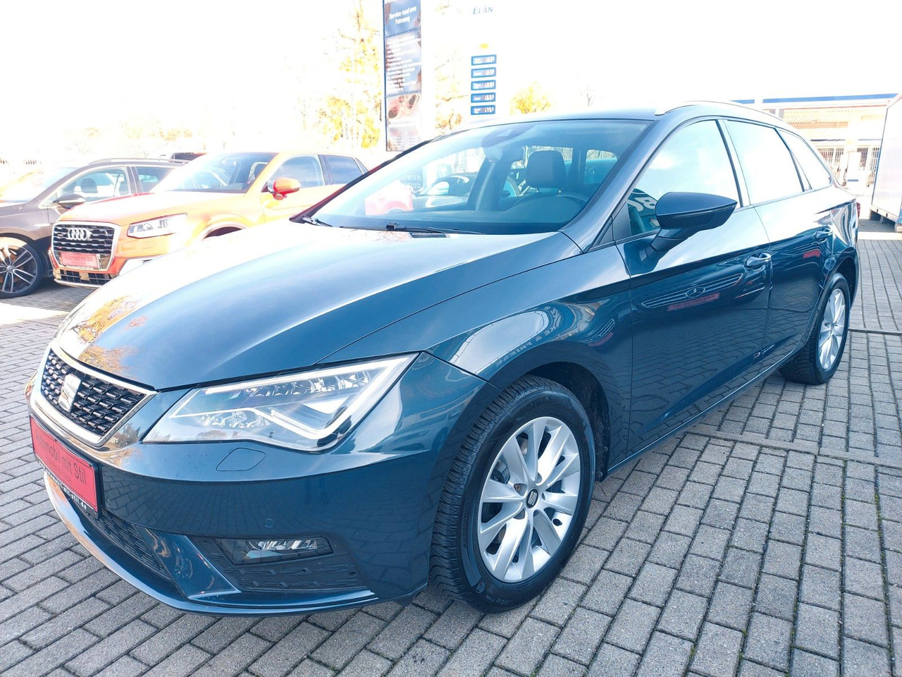 Seat Leon ST Style DSG ACC Radar LED Navi DAB AHK - Coche familiar: foto 5 Seat Leon ST Style DSG ACC Radar LED Navi DAB AHK - Coche familiar: foto 5