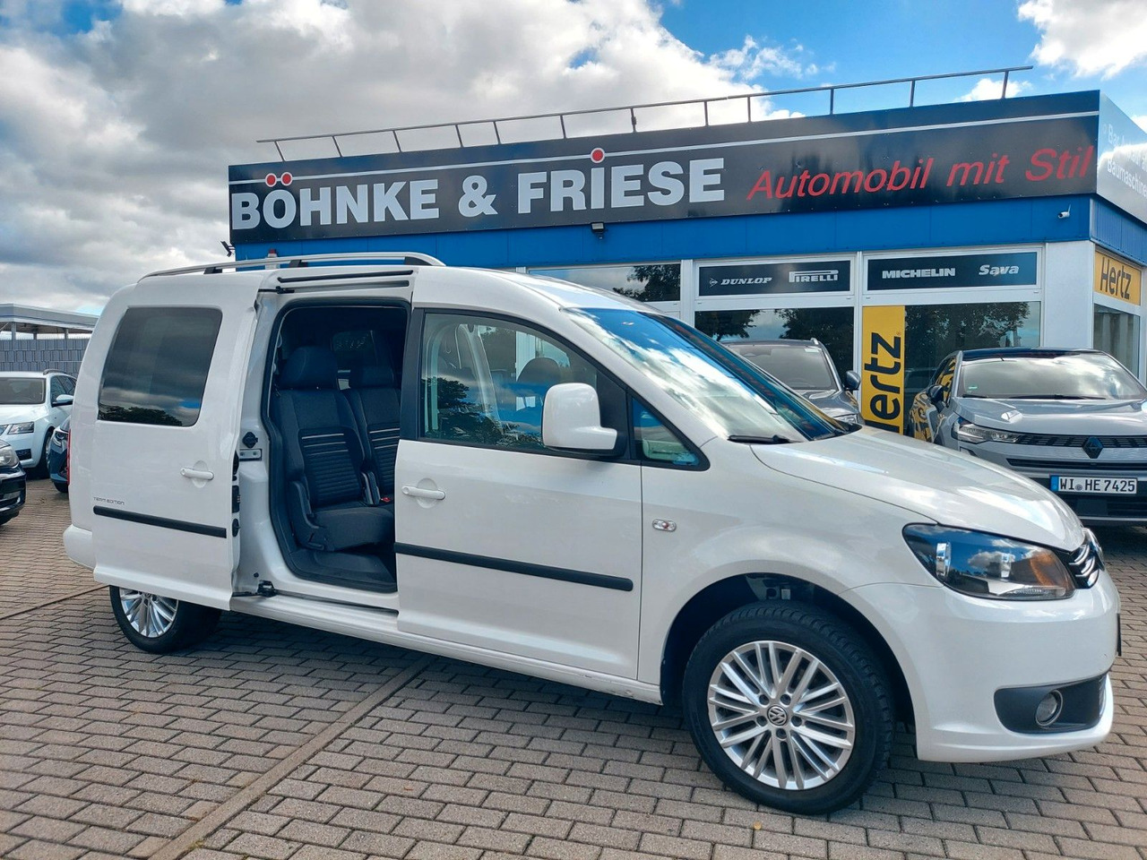 Volkswagen Caddy Kombi Maxi Comfortline 7 Sitze Team - Furgoneta de pasajeros: foto 1 Volkswagen Caddy Kombi Maxi Comfortline 7 Sitze Team - Furgoneta de pasajeros: foto 1