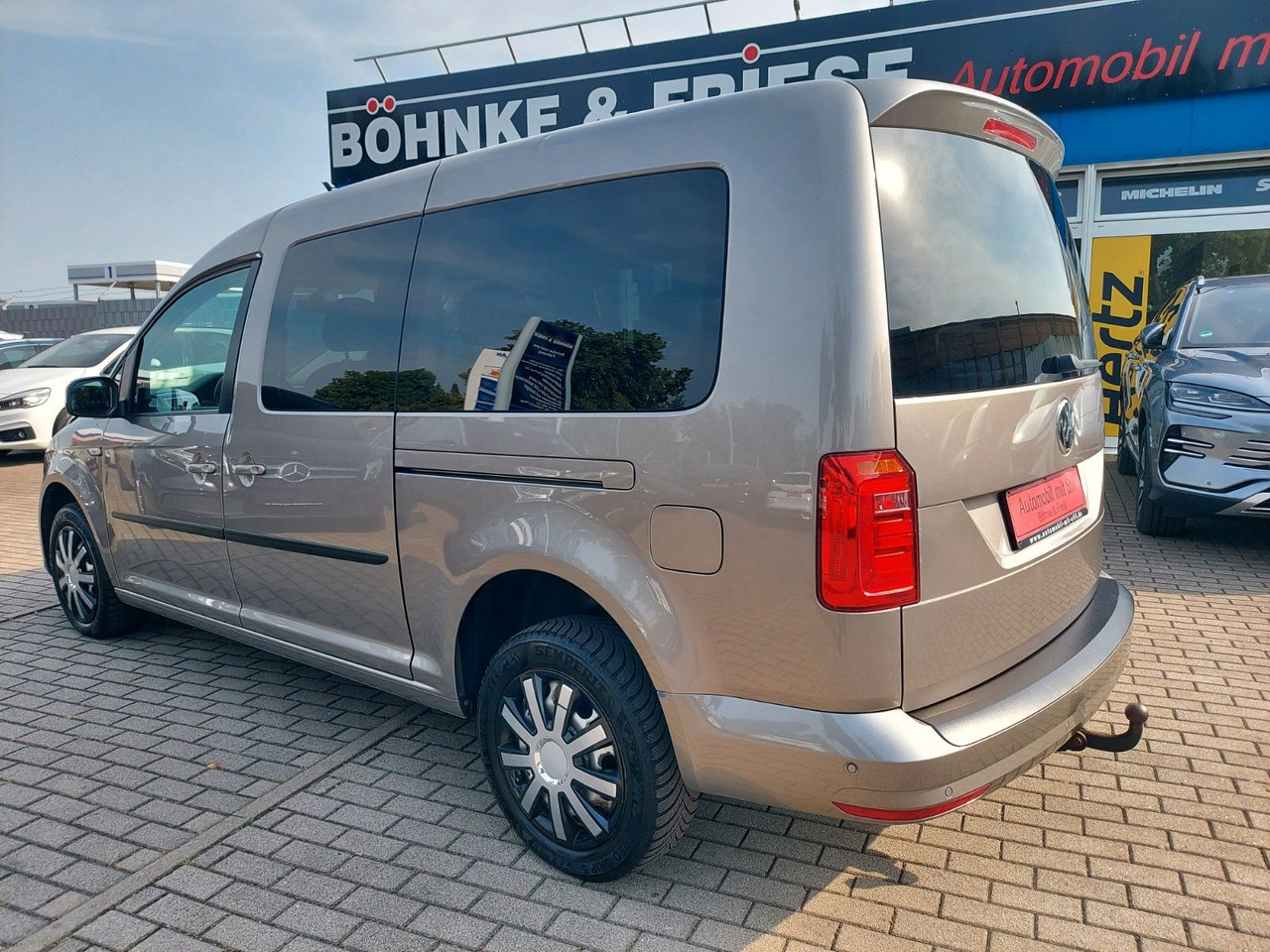 Volkswagen Caddy PKW Maxi 4Motion DSG 7 Sitze Klima Tempo - Furgoneta de pasajeros: foto 4 Volkswagen Caddy PKW Maxi 4Motion DSG 7 Sitze Klima Tempo - Furgoneta de pasajeros: foto 4